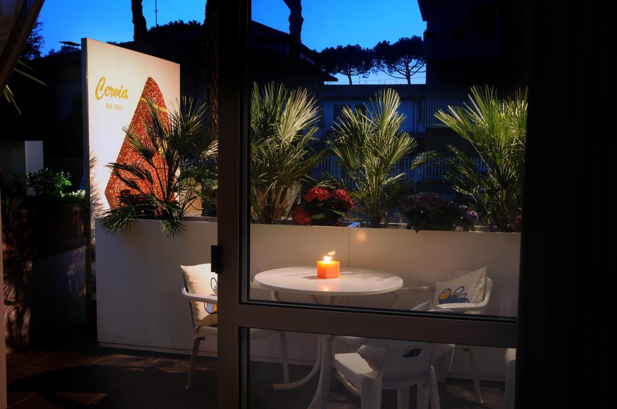 Hotel Eros Residence Cervia Extérieur photo
