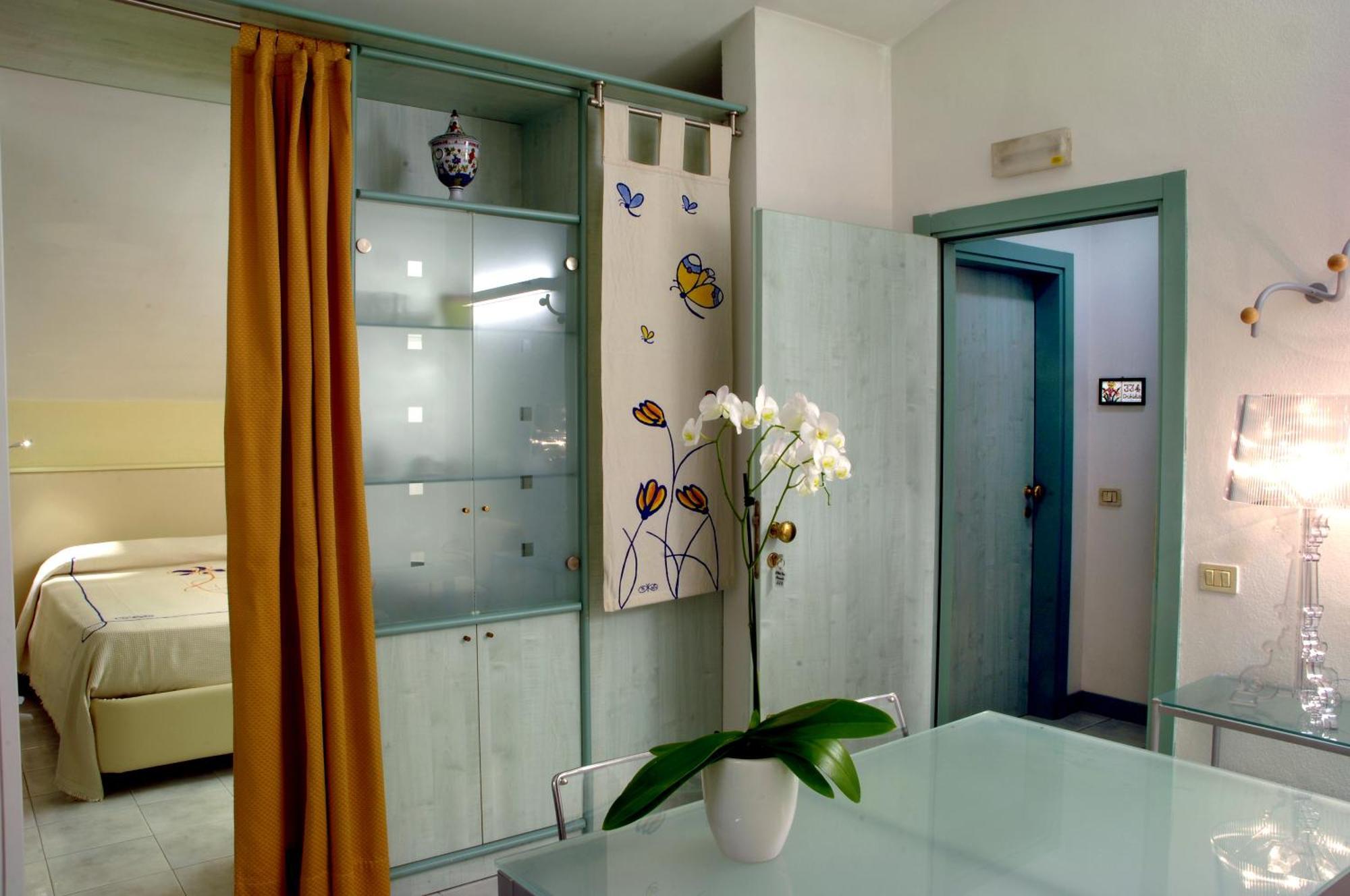 Hotel Eros Residence Cervia Extérieur photo