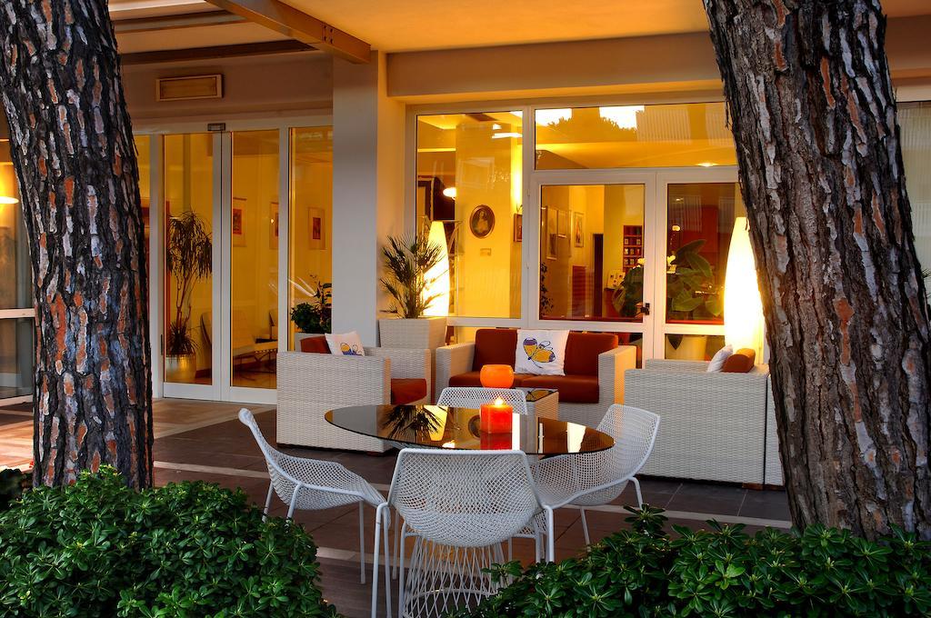 Hotel Eros Residence Cervia Extérieur photo
